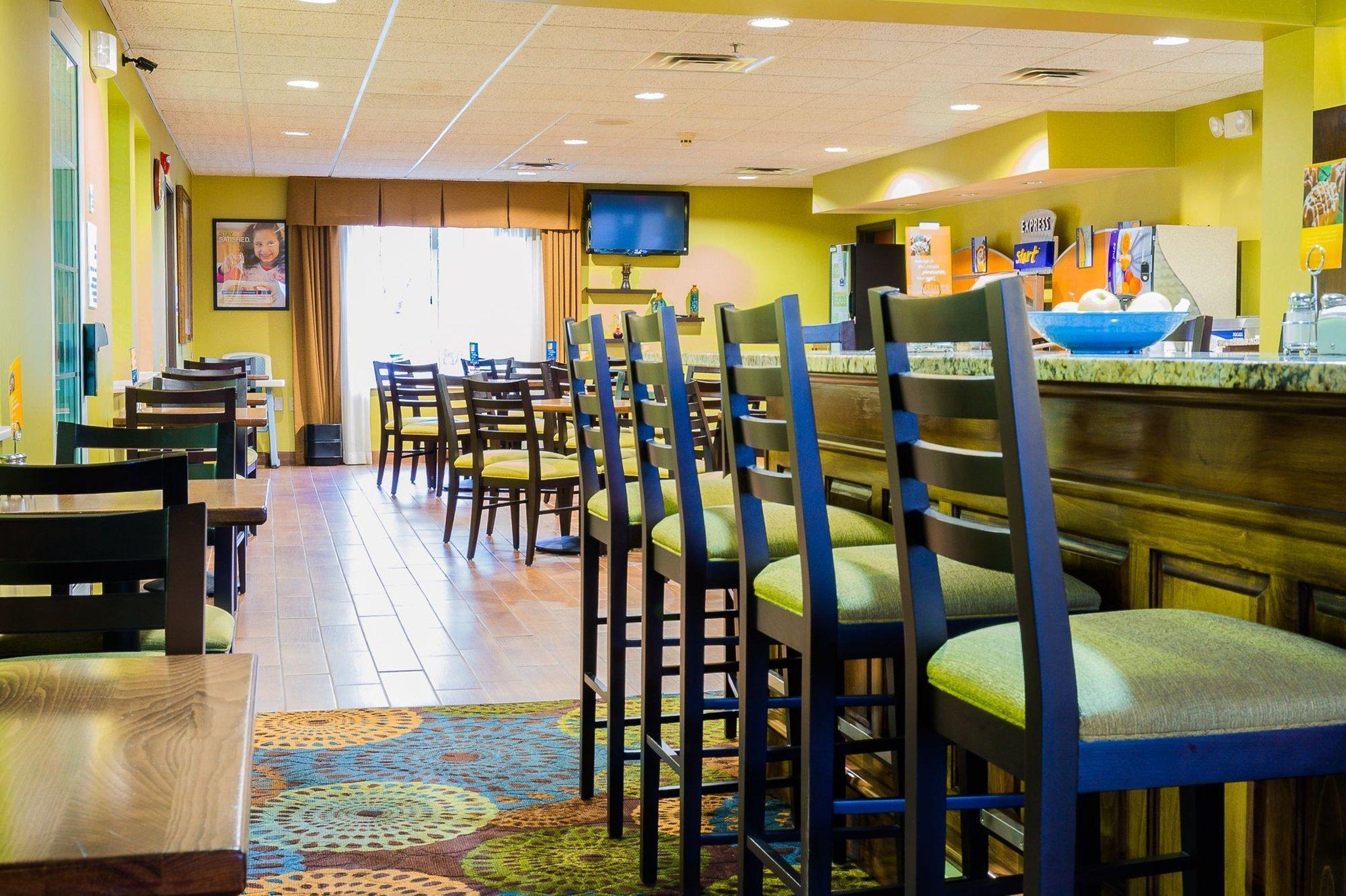Holiday Inn Express Hotel & Suites Acme-Traverse City By Ihg Exterior foto