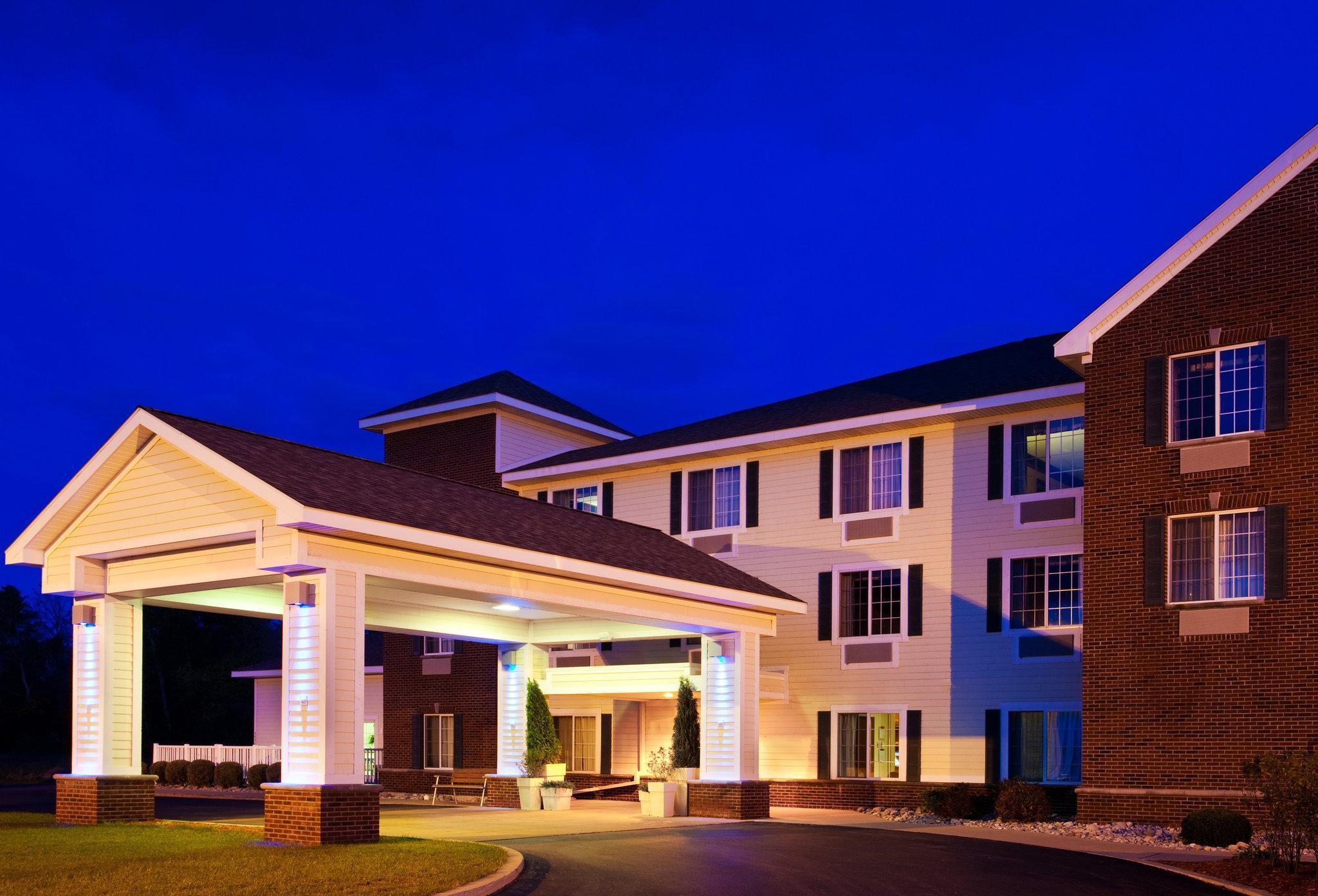 Holiday Inn Express Hotel & Suites Acme-Traverse City By Ihg Exterior foto