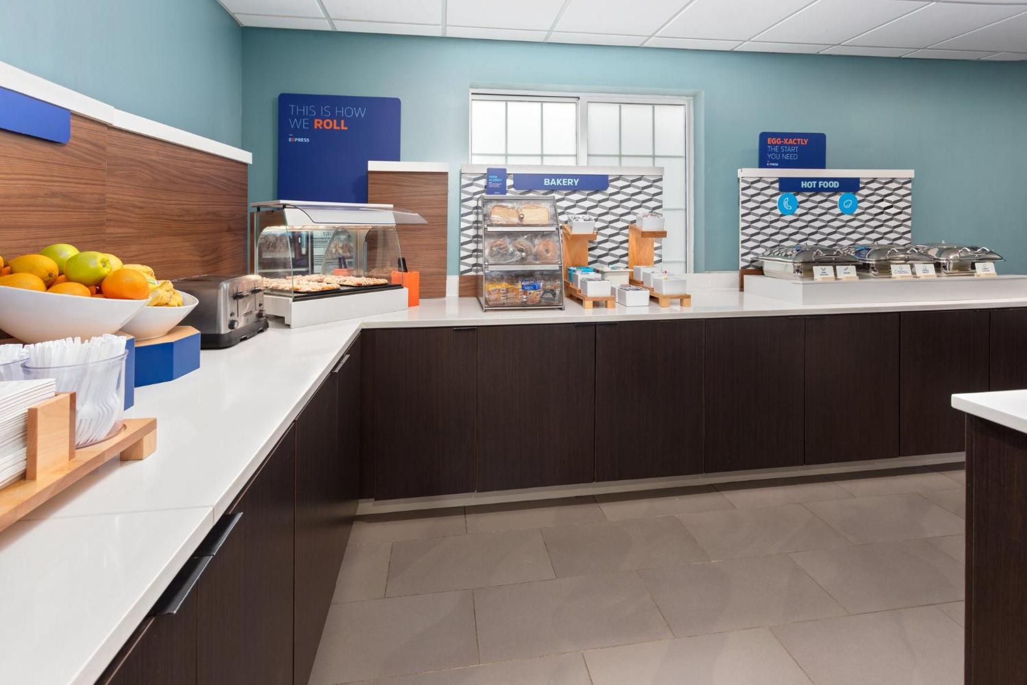 Holiday Inn Express Hotel & Suites Acme-Traverse City By Ihg Exterior foto
